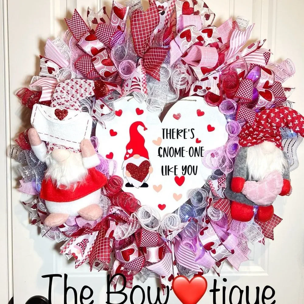 XL Handmade Valentine’s Gnome-one Like You Ribbon Prelit Wreath 26 ins LED XLW7